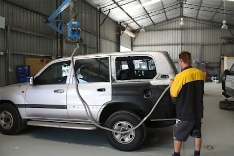 choose panel and paint shop Mandurah